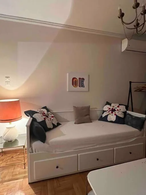 4Th Floor Cosy Apartment In Metaxourgeio-1